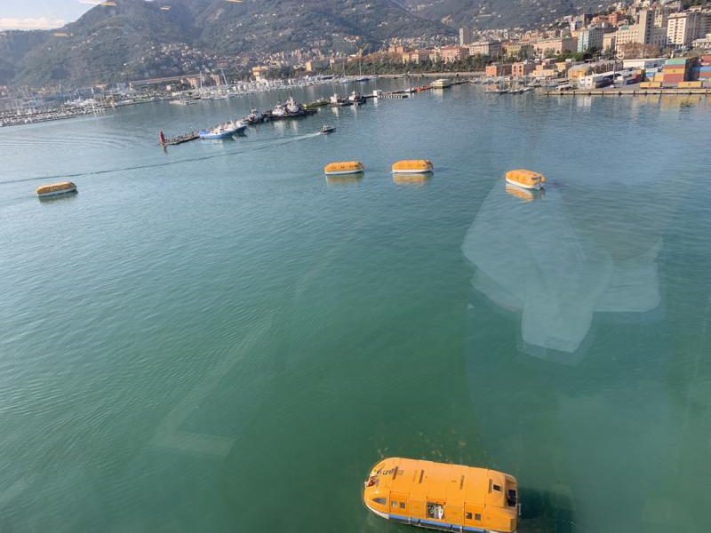Die Crew der Smeralda und Luminosa besucht sich auf Abstand